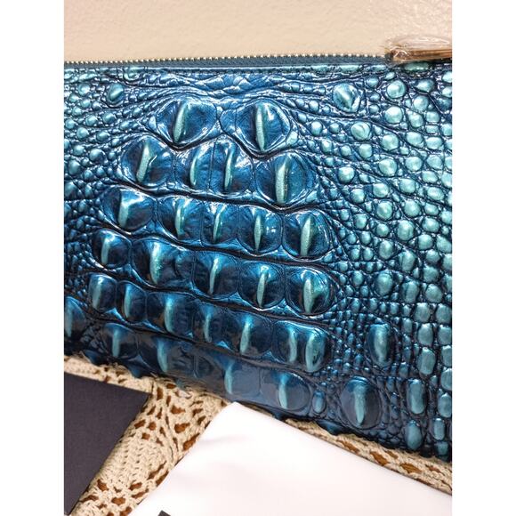 NWT Brahmin DAISY Leather Wristlet Clutch BLUE PATINA - Picture 5 of 8
